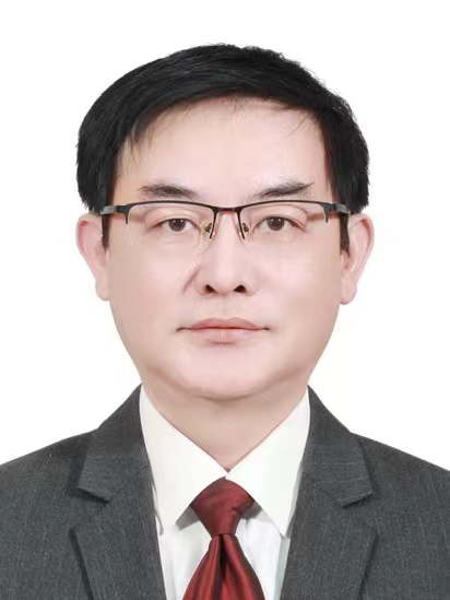 謝斌(山東省棗莊市市中區城鄉水務局黨組書記) 謝斌(山東省棗莊市市中區城鄉水務局黨組書記)