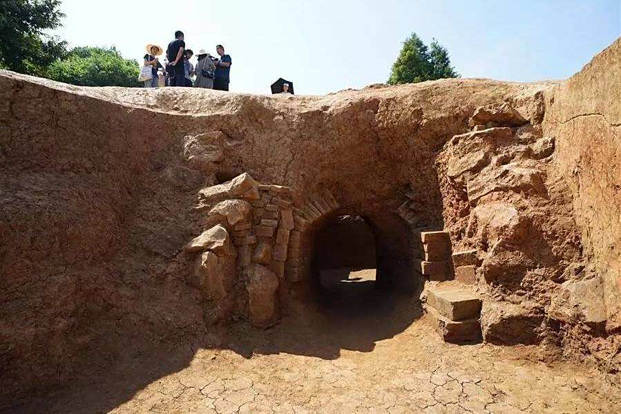 官窯山遺址