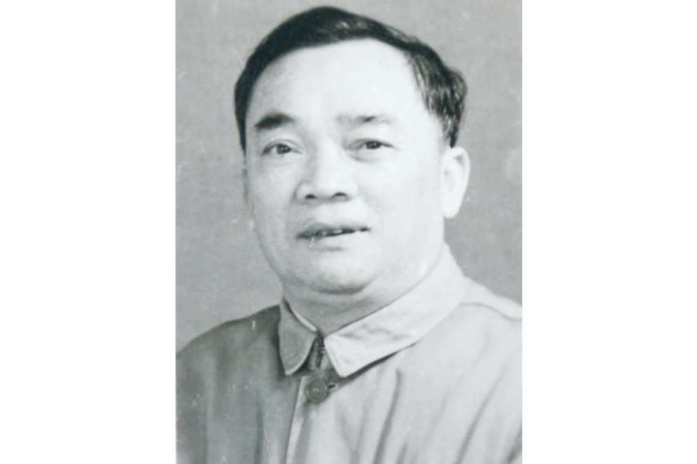 梁華新(廣西壯族自治區黨委統戰部原部長) 梁華新(廣西壯族自治區黨委統戰部原部長)