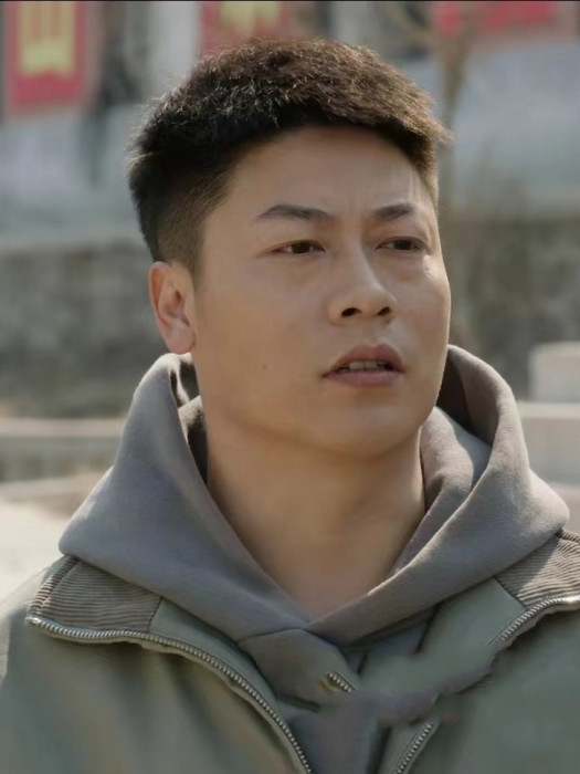 劉錢(鄉村輕喜劇《鄉村愛情16》中的角色) 劉錢(鄉村輕喜劇《鄉村愛情16》中的角色)