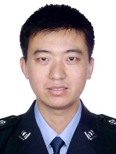 管華(江西省吉安市安福縣公安局黨委委員、副局長) 管華(江西省吉安市安福縣公安局黨委委員、副局長)