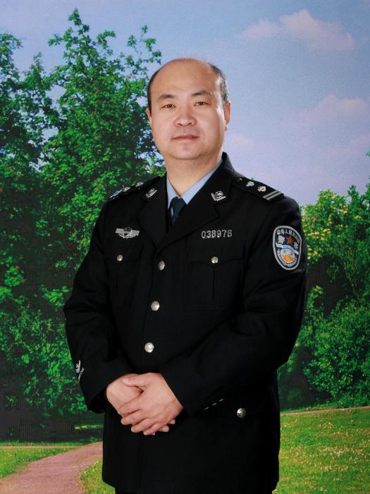 李天允 李天允