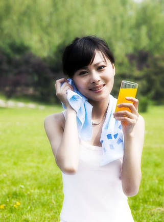 葛佳佳 葛佳佳