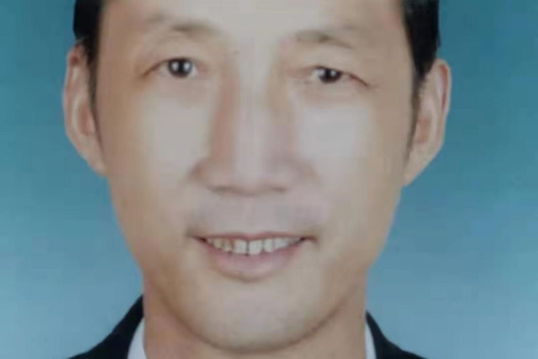 李向國(中共陝西省委黨校原副校長、教授) 李向國(中共陝西省委黨校原副校長、教授)