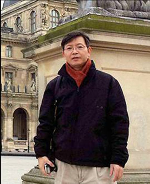 鄭志雄(世界第一台C型磁共振成像系統發明人) 鄭志雄(世界第一台C型磁共振成像系統發明人)
