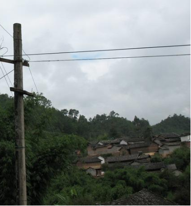 大松坡村(雲南保山市隆陽區瓦渡鄉下轄村) 大松坡村(雲南保山市隆陽區瓦渡鄉下轄村)