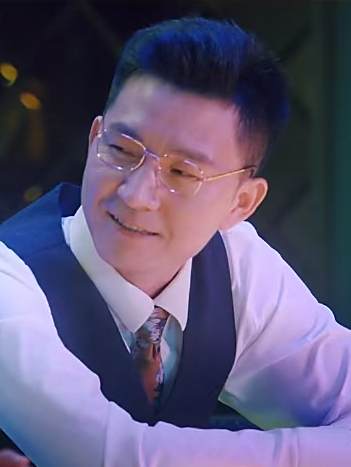 王煒(中國男演員,代表作品《快樂老家》《熱血天使》) 王煒(中國男演員,代表作品《快樂老家》《熱血天使》)