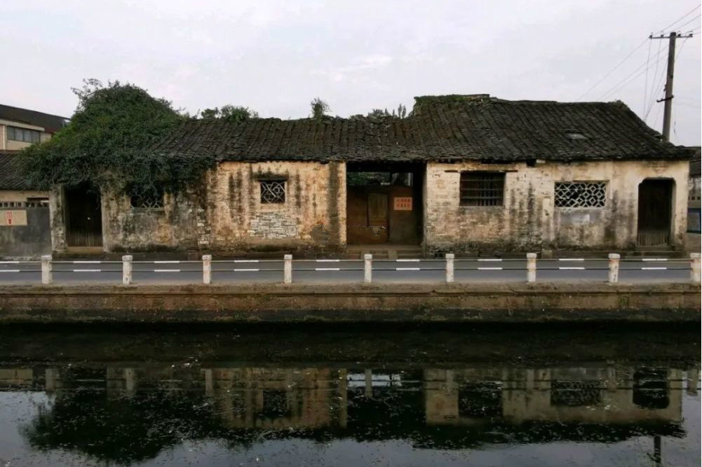 棲鳧村 棲鳧村