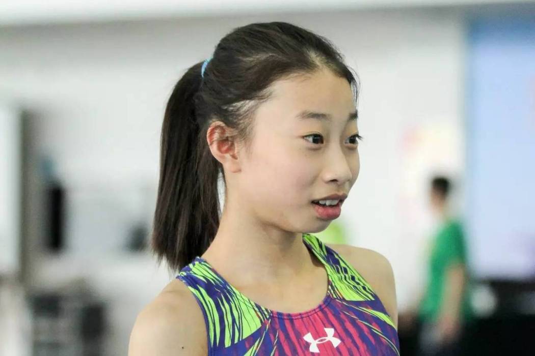 陳小青(中國女子體操運動員) 陳小青(中國女子體操運動員)