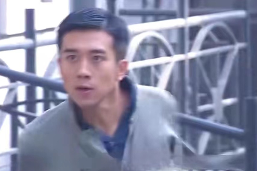 李溪染 李溪染