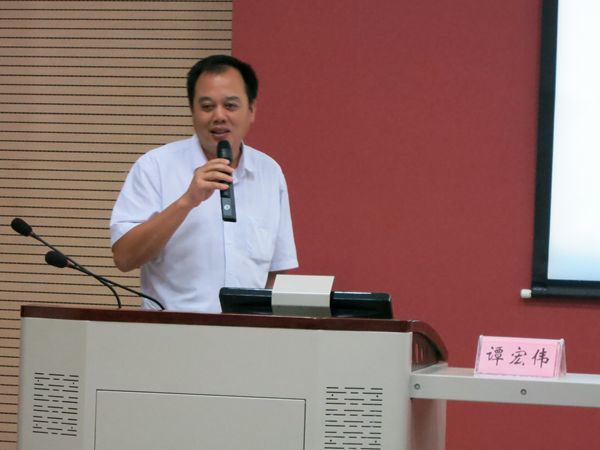譚宏偉(廣西農業科學院黨組成員、副院長)