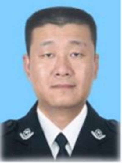 王雷(遼寧省瀋陽市鐵西區政府副區長、區政府黨組成員、市公安局鐵西分局局長) 王雷(遼寧省瀋陽市鐵西區政府副區長、區政府黨組成員、市公安局鐵西分局局長)