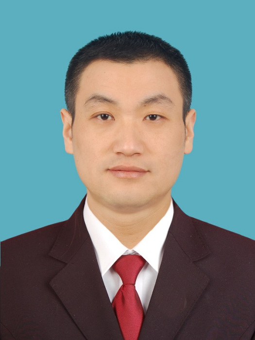 閆龍虎 閆龍虎