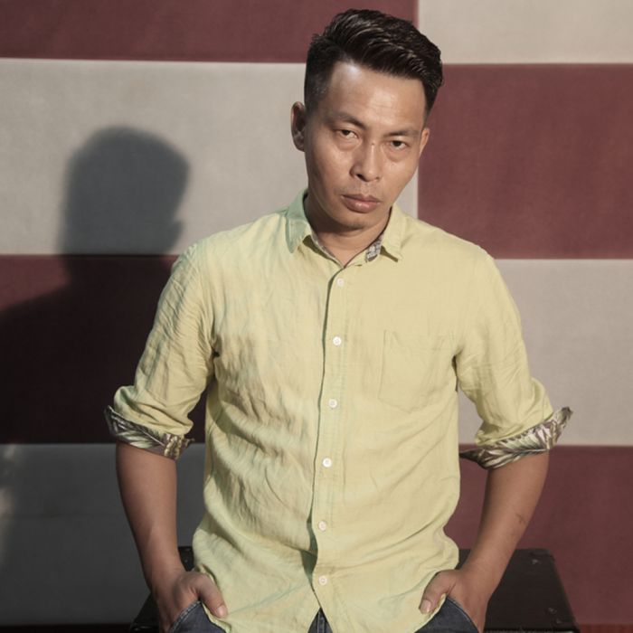 周玉榮(中國深圳原創音樂歌手) 周玉榮(中國深圳原創音樂歌手)