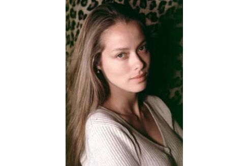 艾斯特爾·斯科妮(Estelle Skornik) 艾斯特爾·斯科妮(Estelle Skornik)