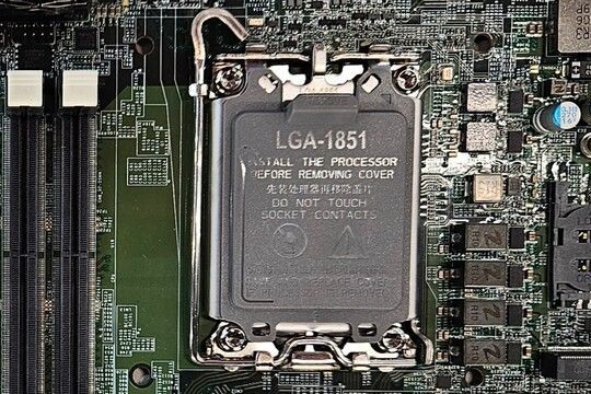 LGA-1851 LGA-1851