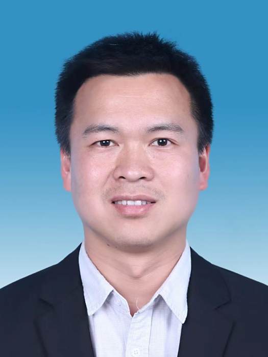 李鵾(江西省宜春市萬載縣發展和改革委員會黨組成員、副主任) 李鵾(江西省宜春市萬載縣發展和改革委員會黨組成員、副主任)