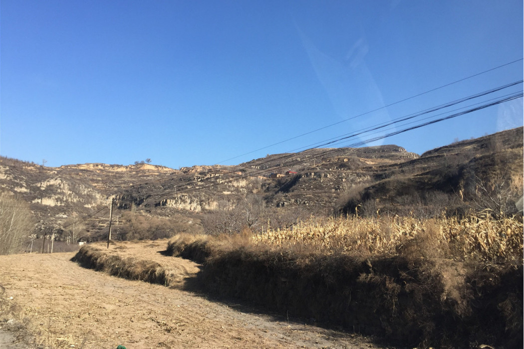 貓兒嶺(山西省晉中市榆次區太岳山脈北段) 貓兒嶺(山西省晉中市榆次區太岳山脈北段)