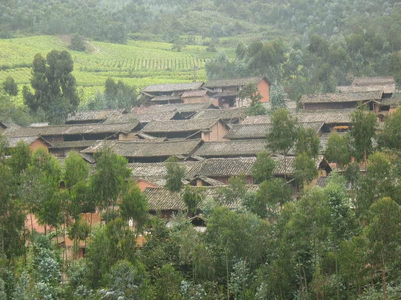 長嶺乾村(雲南省祿勸縣翠華鎮下轄村) 長嶺乾村(雲南省祿勸縣翠華鎮下轄村)