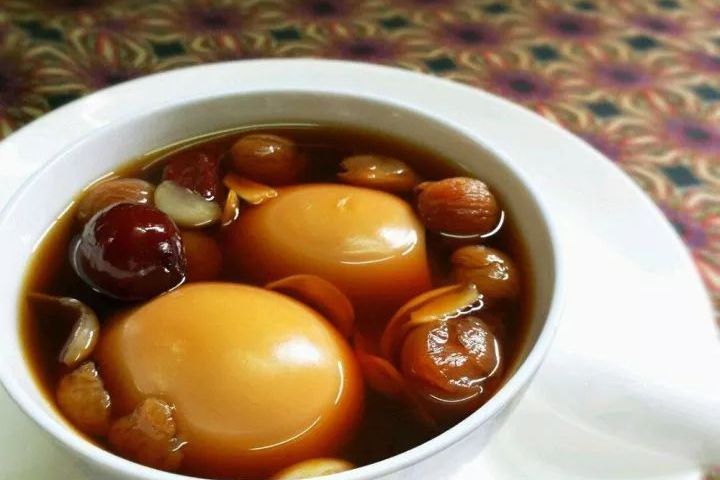 龍眼燉蛋 龍眼燉蛋