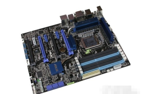 華碩P7F7-E WS SuperComputer 華碩P7F7-E WS SuperComputer