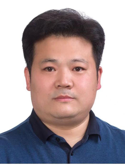 徐浩(山東省棗莊市台兒莊區教育和體育局黨組成員、副局長) 徐浩(山東省棗莊市台兒莊區教育和體育局黨組成員、副局長)
