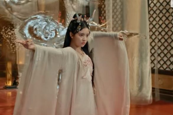 白溪(電影《小龍女》中的角色) 白溪(電影《小龍女》中的角色)