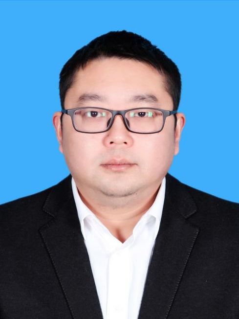 譚文(遂寧市生態環境局黨委委員、總工程師) 譚文(遂寧市生態環境局黨委委員、總工程師)