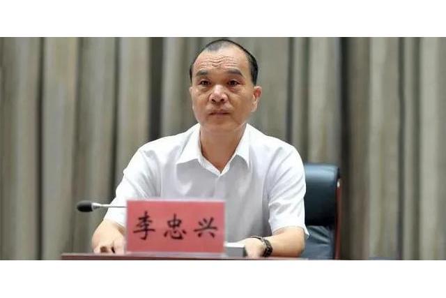 李忠興(二十大代表、中國石油遼河油田黨委書記) 李忠興(二十大代表、中國石油遼河油田黨委書記)