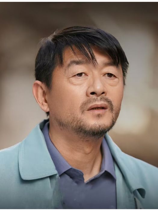 藍斌(青春勵志劇《要久久愛》中的角色) 藍斌(青春勵志劇《要久久愛》中的角色)