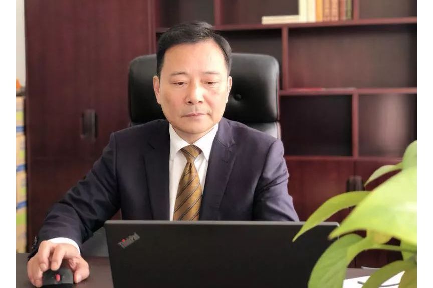 周建新(中利集團董事) 周建新(中利集團董事)