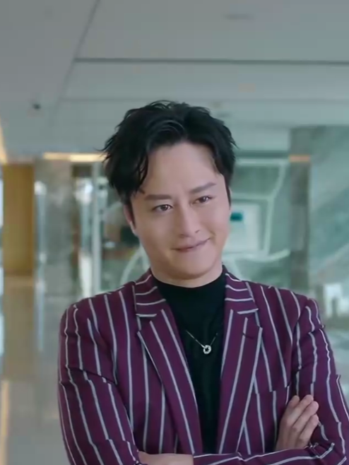 邢啟超(電視劇《企業強人》中的角色) 邢啟超(電視劇《企業強人》中的角色)