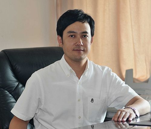 張寶成(內蒙古民族幼兒師範高等專科學校校長) 張寶成(內蒙古民族幼兒師範高等專科學校校長)