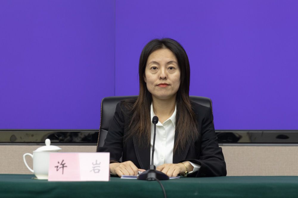 許岩(遼寧省發展和改革委員會固定資產投資處副處長、三級調研員) 許岩(遼寧省發展和改革委員會固定資產投資處副處長、三級調研員)