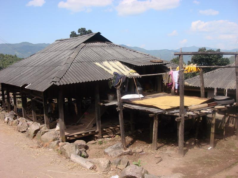 賀莫村 賀莫村