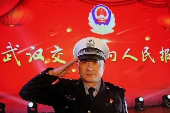 曹勇(武漢市礄口區交通大隊一中隊副中隊長)