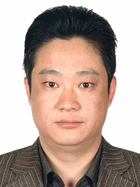 鐘向東(貴州省都勻公路管理局黨委委員、總工程師) 鐘向東(貴州省都勻公路管理局黨委委員、總工程師)