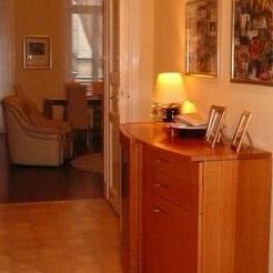 Hina Apartman