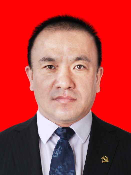 李旭東(吉林省榆樹市住建局黨組成員、副局長) 李旭東(吉林省榆樹市住建局黨組成員、副局長)