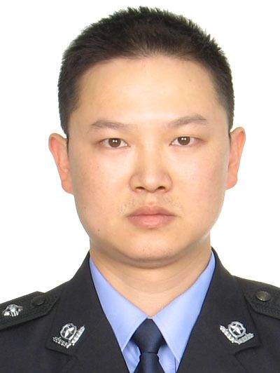 陳凡(湖北省襄陽市穀城縣公安局黨委書記、公安局局長、督察長) 陳凡(湖北省襄陽市穀城縣公安局黨委書記、公安局局長、督察長)