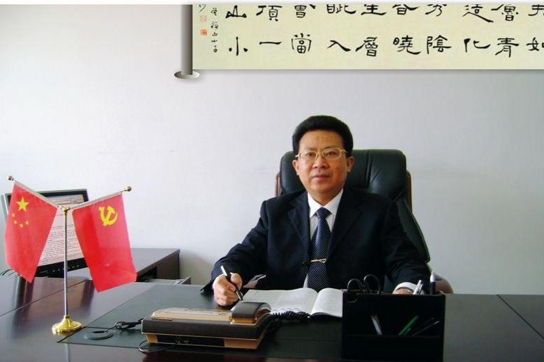 王專(四川省宣漢中學校長,物理高級教師) 王專(四川省宣漢中學校長,物理高級教師)