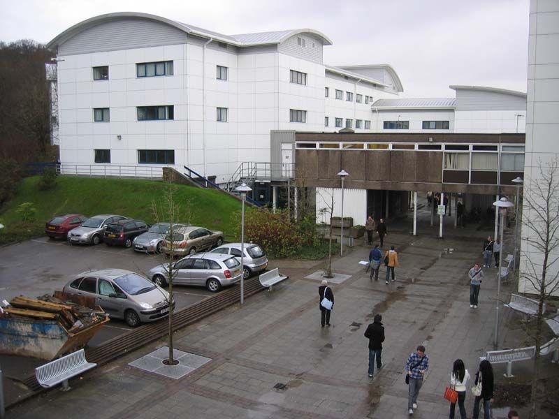格拉摩根大學(The University of Glamorgan) 格拉摩根大學(The University of Glamorgan)