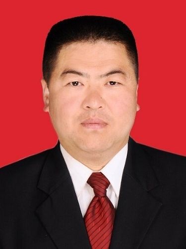 張永剛(寶雞市千陽縣南寨鎮黨委書記兼張家塬鎮寶豐村黨支部書記) 張永剛(寶雞市千陽縣南寨鎮黨委書記兼張家塬鎮寶豐村黨支部書記)