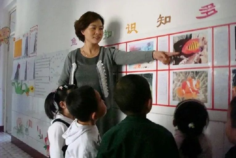 王俊麗(萊西市機關幼稚園副園長) 王俊麗(萊西市機關幼稚園副園長)