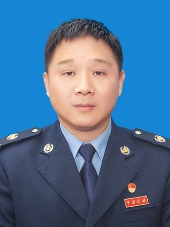 蘭海濤(國家稅務總局鷹潭市稅務局黨委委員、副局長) 蘭海濤(國家稅務總局鷹潭市稅務局黨委委員、副局長)
