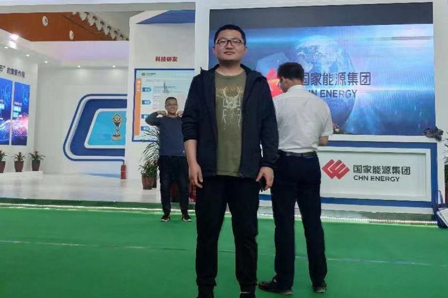 於福全(準格爾旗職業高級中學教師) 於福全(準格爾旗職業高級中學教師)