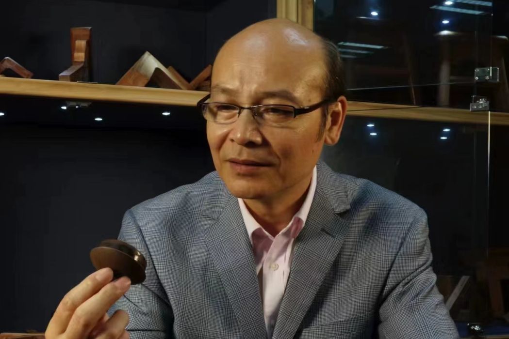 胡平(鑑賞家) 胡平(鑑賞家)