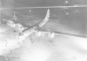 1942年9月8日，XB-29進行第一次發動機測試