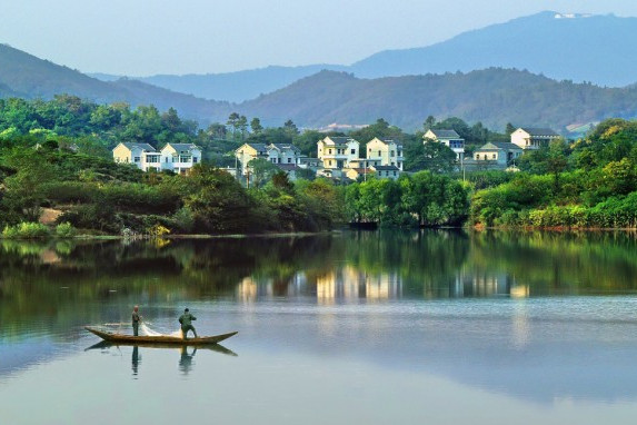 秀美山村 秀美山村