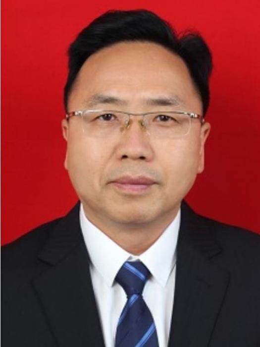 王德偉(貴州省遵義市勞動人事爭議仲裁院原院長) 王德偉(貴州省遵義市勞動人事爭議仲裁院原院長)